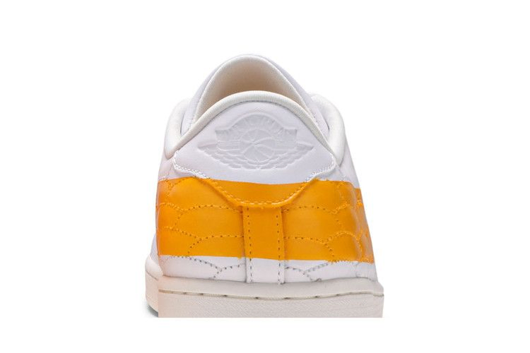 Кроссовки Air Jordan 1 Centre Court 'University Gold'
