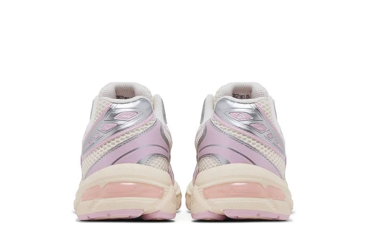 Кроссовки ASICS Wmns Gel 1130 'Cream Barely Rose'