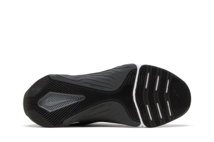 wmns-metcon-8-black-dark-smoke-grey-do9327-001_03