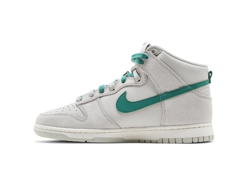 Nike-Dunk-High-SE-First-Use-Pack-Light-Bone-Green-Noise-1-1