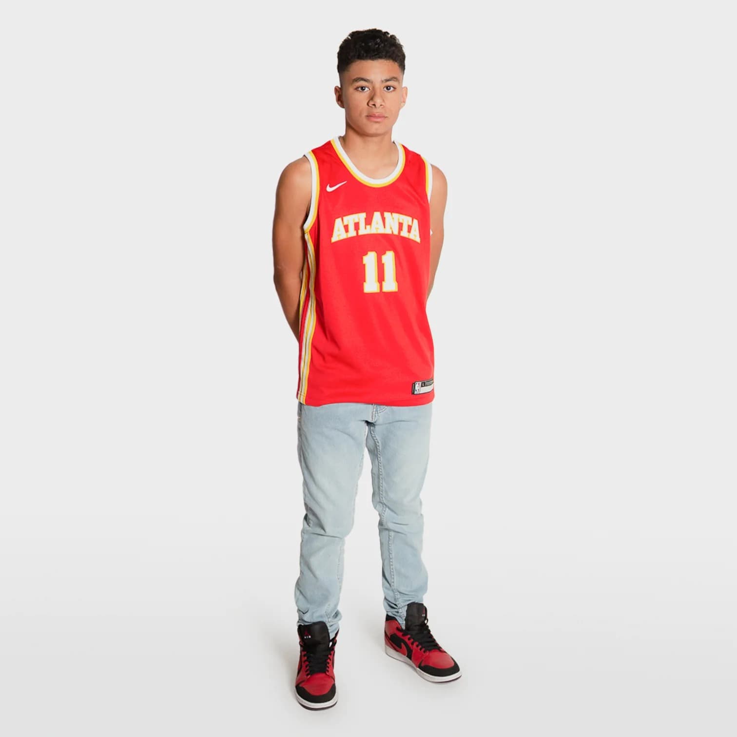 Баскетбольная джерси 2021-22 Atlanta Hawks Trae Young #11 Youth Swingman Icon Edition Red Jersey