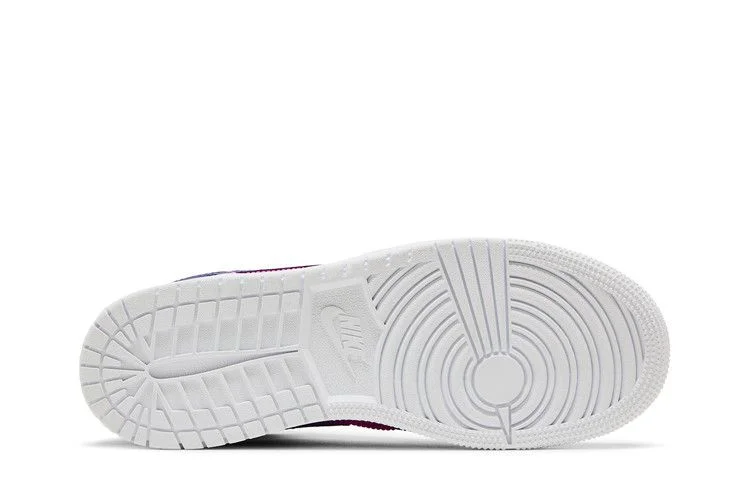 Krossovki-Air-Jordan-1-Mid-GS-Regency-Purple-Fire-Pink-3