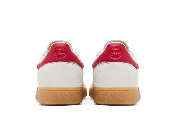 Кроссовки Kith x Messi x adidas Football Handball Spezial 'White Collegiate Royal Gold'