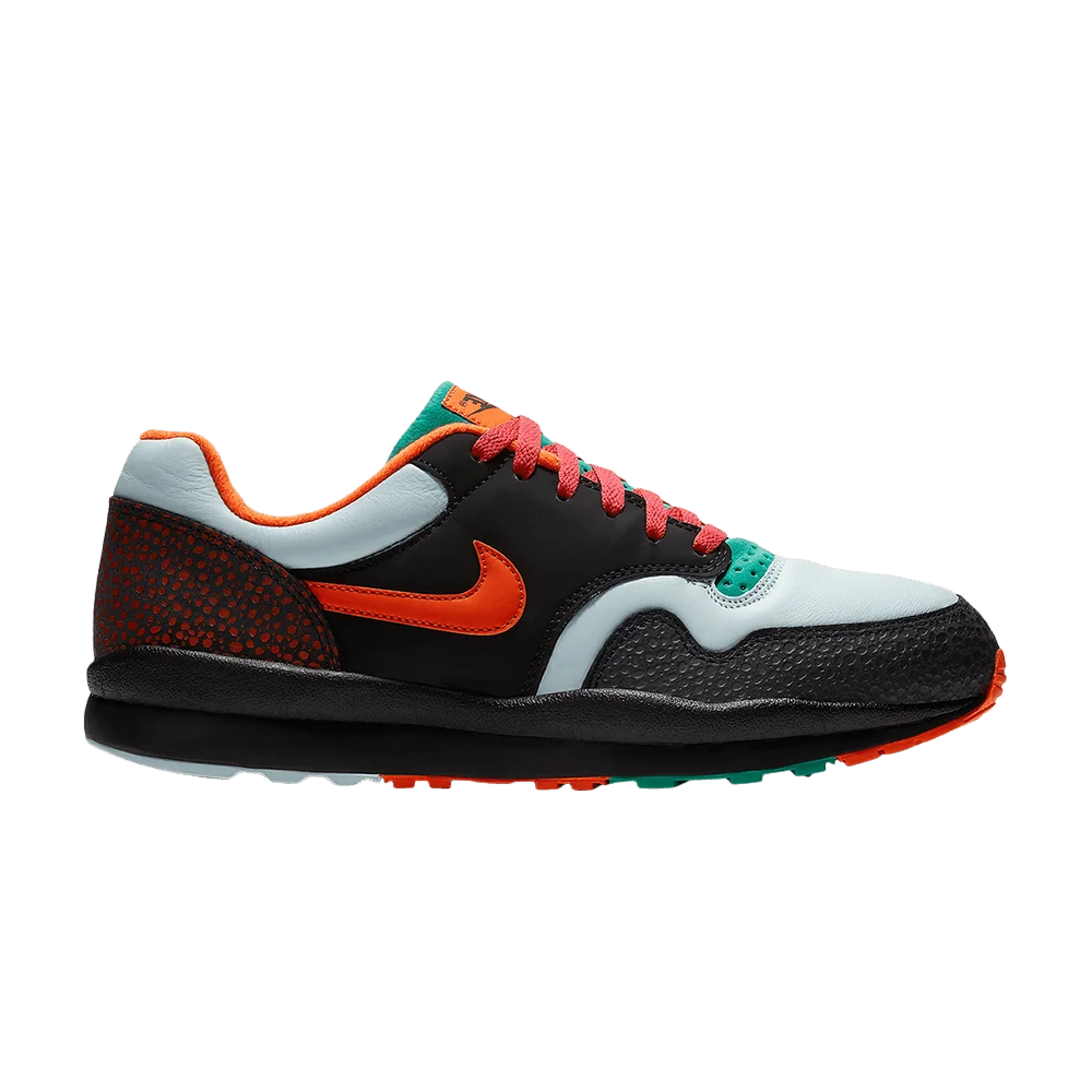 Krossovki-Nike-Air-Safari-SE-Supreme-Tech