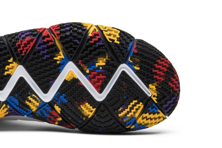 Кроссовки Nike Kyrie 4 'NCAA Tournament'