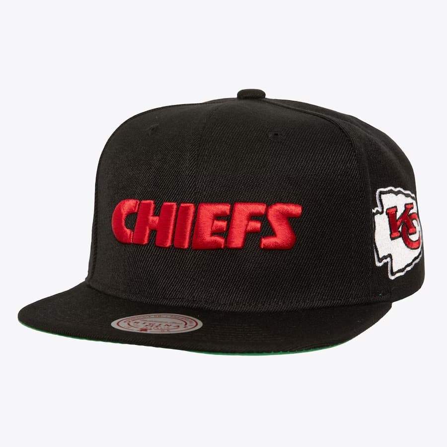 Бейсболка Mitchell & Ness Black Kansas City Chiefs Triple Play Snapback Hat