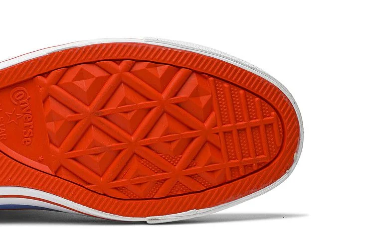 Krossovki-Millie-Bobby-Brown-x-Converse-Wmns-Chuck-Taylor-All-Star-Hi-Marina-4