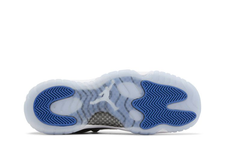 air-jordan-11-retro-low-gs-space-jam-fv5121-004_03