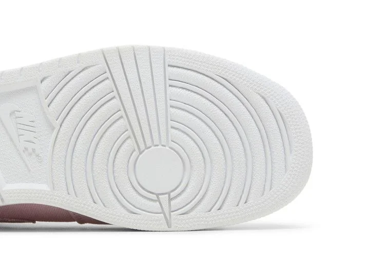 Krossovki-Air-Jordan-1-Retro-Mid-GS-Pink-3