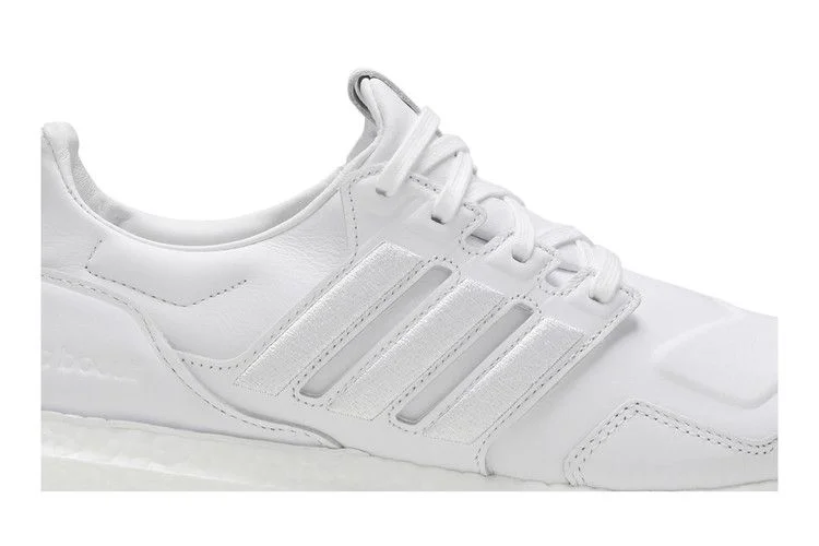 Krossovki-adidas-UltraBoost-Leather-Cloud-White-1