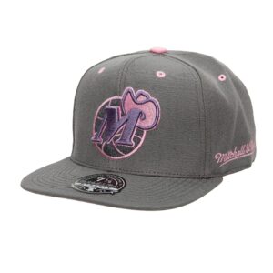 Mitchell-Ness-Lavender-Dreams-Fitted-HWC-Dallas-Mavericks-Hat-300x300