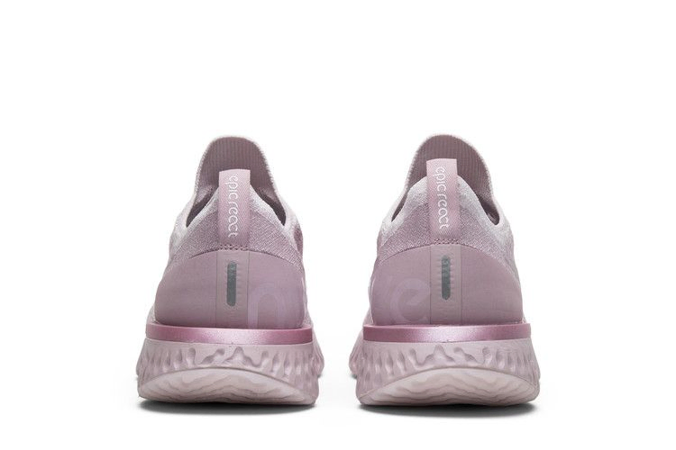 Кроссовки Nike Epic React Flyknit 'Pearl Pink'