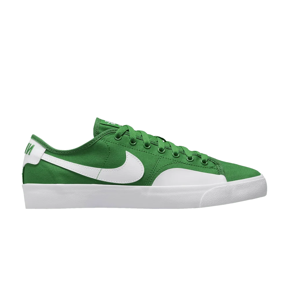 Krossovki-Nike-Blazer-Court-SB-Lucky-Green