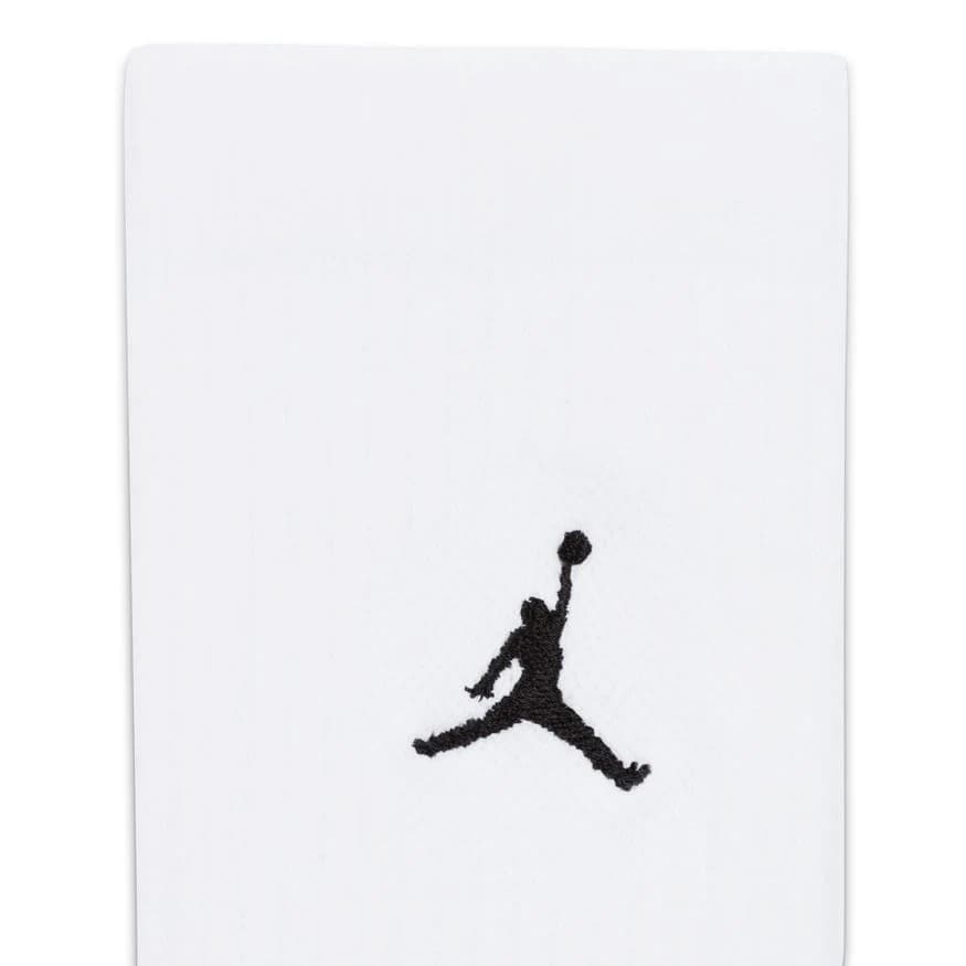 2023-Jordan-Everyday-Max-Crew-White-Socks-3-Pack-2