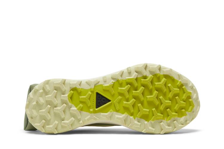 acg-lowcate-heel-pouch-oil-green-fb9761-300_03