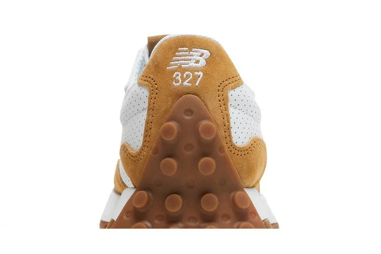 Krossovki-Bandier-x-New-Balance-Wmns-327-White-Workwear-6