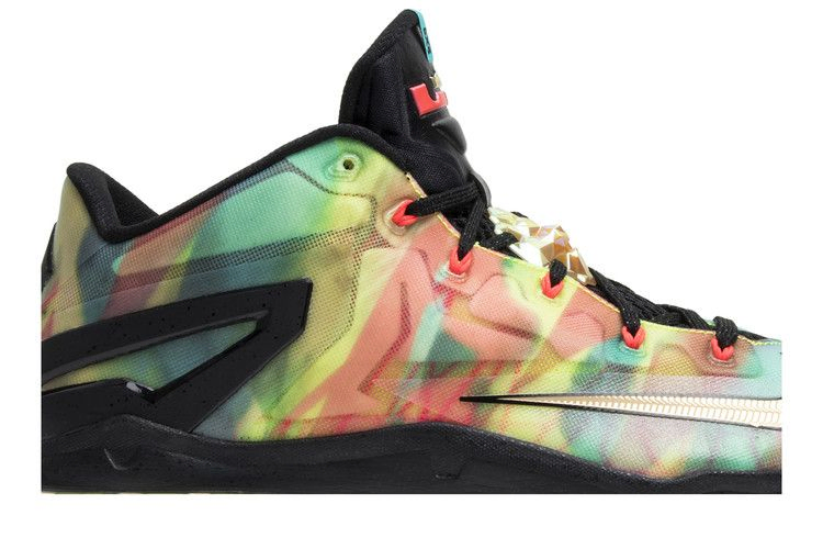Кроссовки Nike Max LeBron 11 Low SE 'Multi-Color'