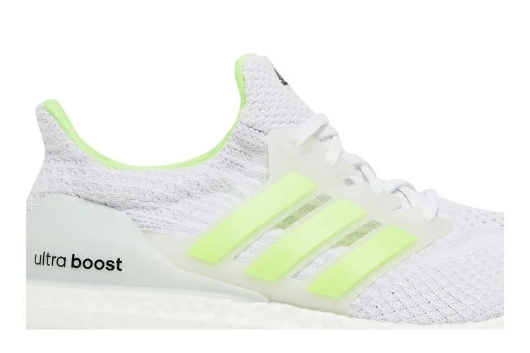 Krossovki-adidas-UltraBoost-5.0-DNA-Glow-In-The-Dark-White-Signal-Green-1