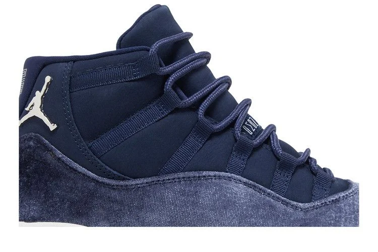 Кроссовки Wmns Air Jordan 11 Retro 'Midnight Navy Velvet'