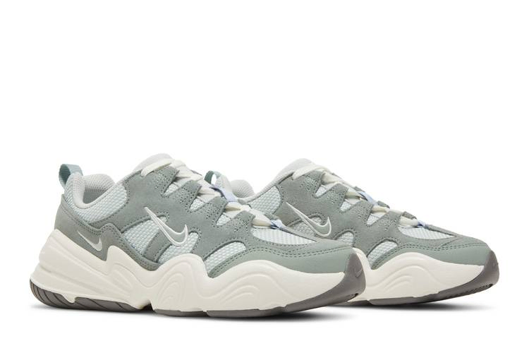 wmns-tech-hera-mica-green-dr9761-001_07