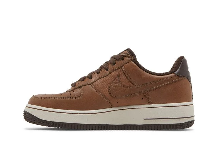 Krossovki-Nike-Air-Force-1-Premium-Bison-2