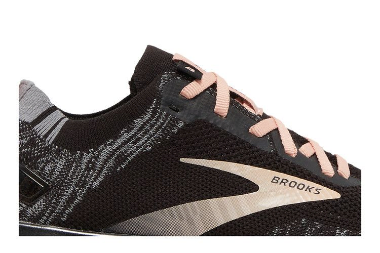 Кроссовки Brooks Wmns Levitate 4 'Black Coral Cloud'