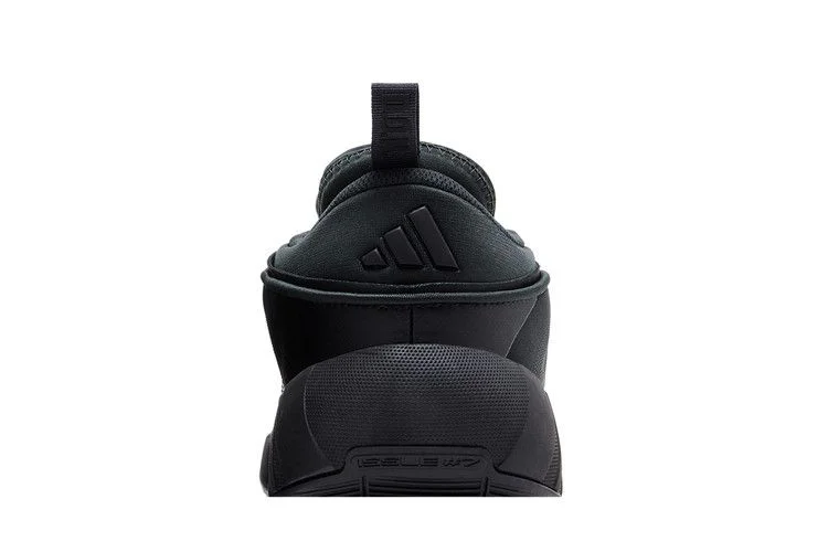 Krossovki-adidas-D.O.N.-Issue-7-Black-Carbon-6