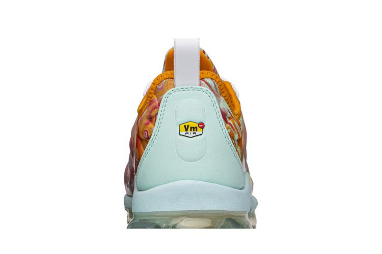 wmns-air-vapormax-plus-orange-dip-dye-cd7009-300_06
