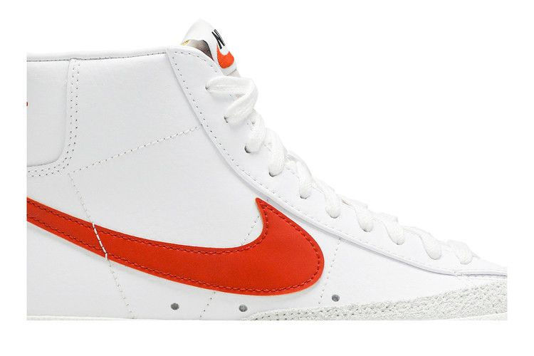 blazer-mid-77-vintage-white-mantra-orange-bq6806-110_01