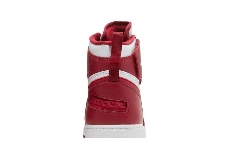 Кроссовки Air Jordan 1 High FlyEase GS 'Cardinal Red'