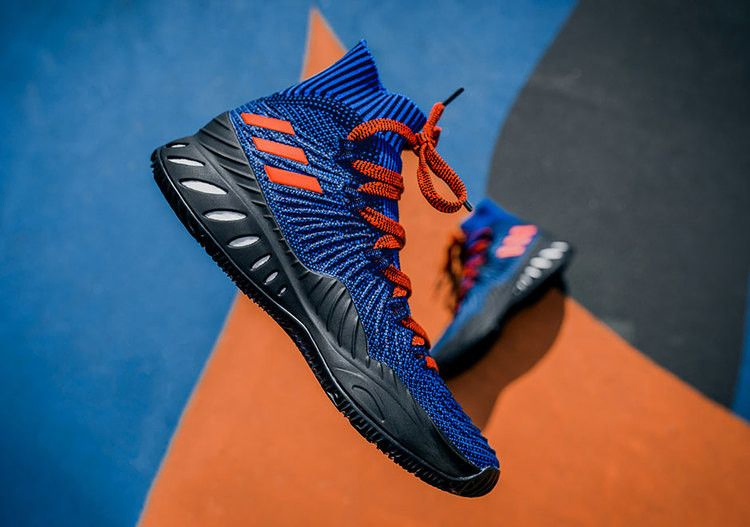 crazy-explosive-2017-primeknit-kristaps-porzingis-pe_01