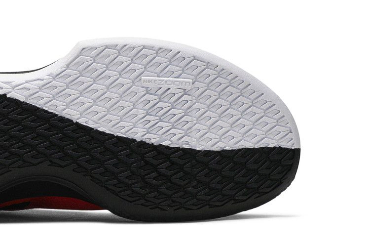 mamba-focus-university-red-aj5899-600_04