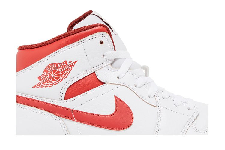 Кроссовки Air Jordan 1 Mid SE 'White Dune Red'