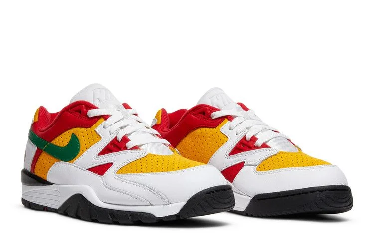Krossovki-Supreme-x-Nike-Air-Cross-Trainer-3-Low-White-University-Gold-7