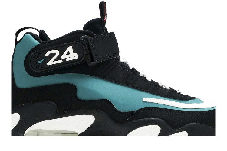 air-griffey-max-1-freshwater-354912-300_01