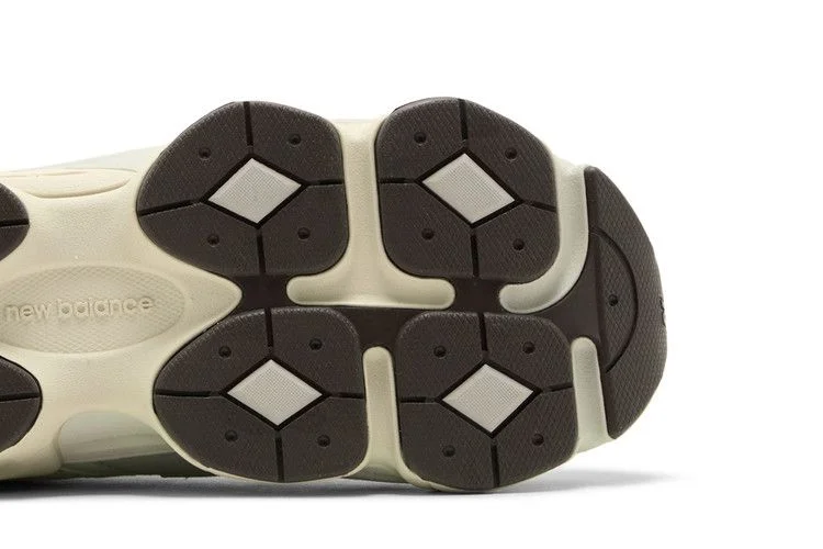 Кроссовки New Balance 9060 Big Kid Wide 'Olivine'