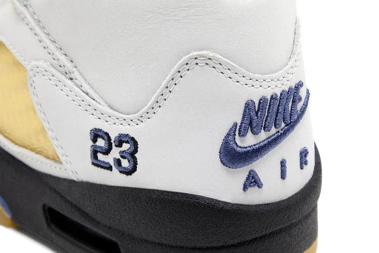 Krossovki-A-Ma-Maniere-x-Wmns-Air-Jordan-5-Retro-Dawn-8