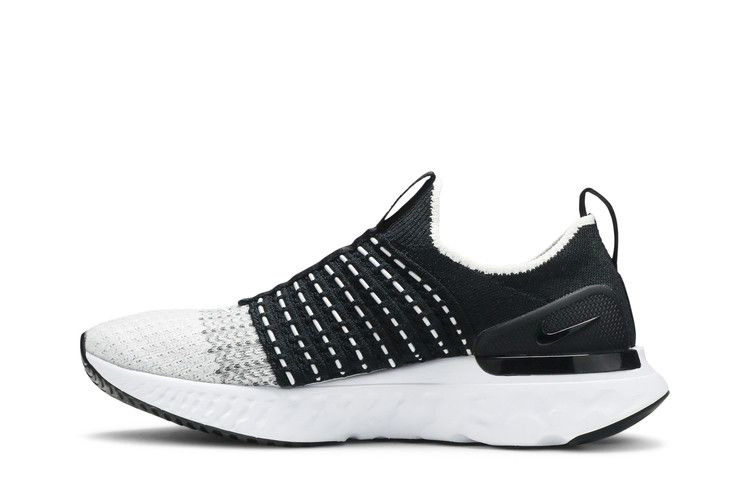 wmns-react-phantom-run-flyknit-2-black-white-cj0280-001_02