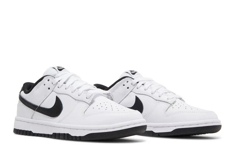 Krossovki-Nike-Wmns-Dunk-Low-White-Black-7
