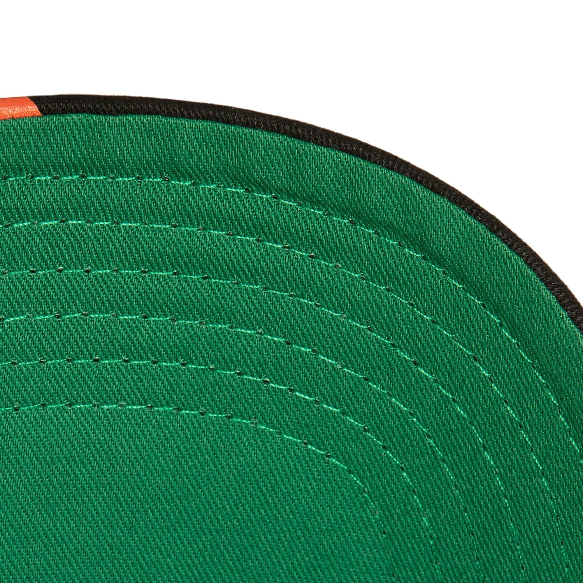 Mitchell-Ness-Brushed-Past-Ya-Pro-Snapback-HWC-New-York-Knicks-3