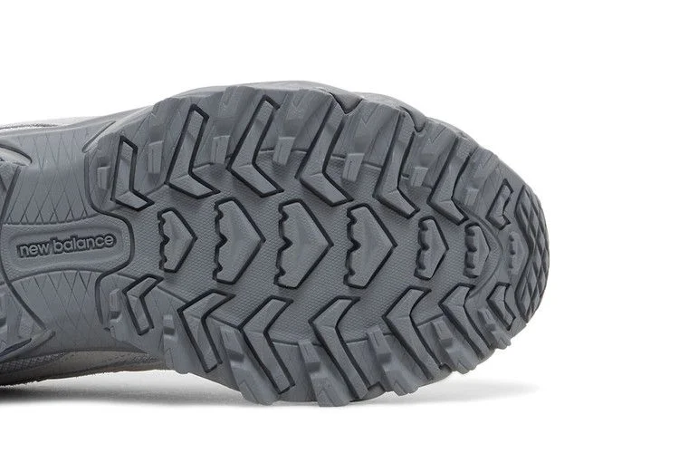 Krossovki-New-Balance-610-Aluminium-Grey-4
