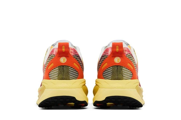 Кроссовки Nike Vomero 18 'International Running Pack'