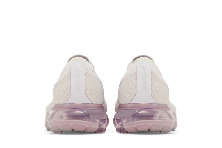 wmns-air-vapormax-light-violet-849557-501_05