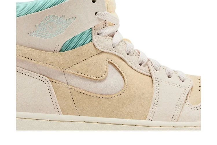 Krossovki-Wmns-Air-Jordan-1-High-Zoom-Comfort-2-Coconut-Milk-Light-Dew-1