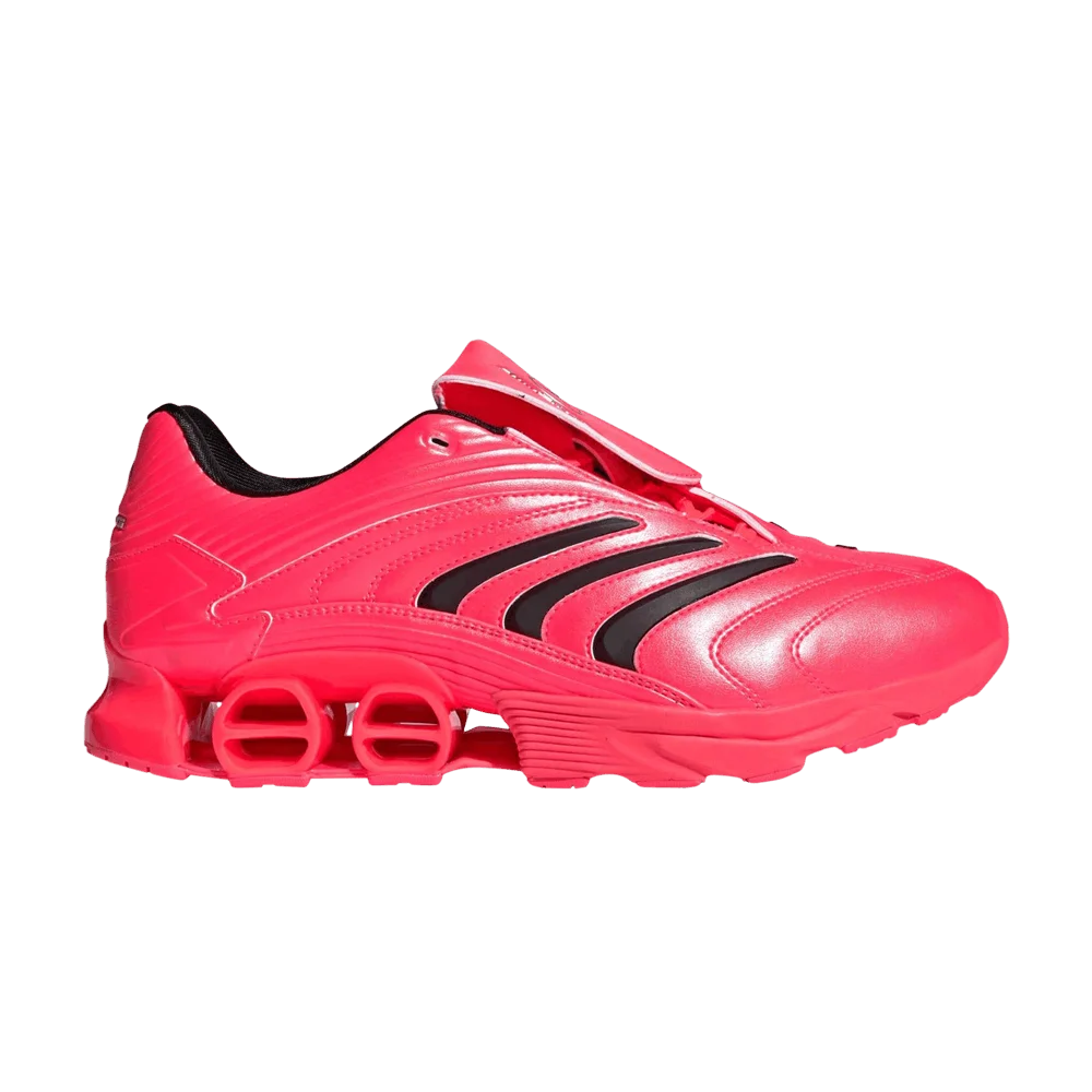 Кроссовки Mercedes-AMG Petronas Formula One Team x adidas Predator Megaride 'Turbo'