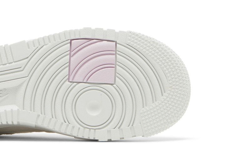 Кроссовки Nike Wmns Air Force 1 Pixel 'Light Bone Regal Pink'