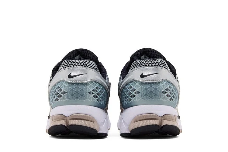 Кроссовки Nike Air Zoom Vomero 5 'College Grey'