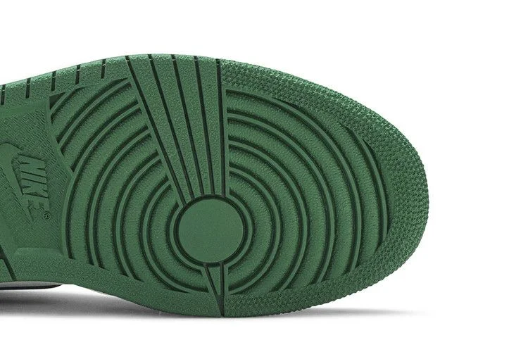Кроссовки Air Jordan 1 Retro High 'Boston Celtics'