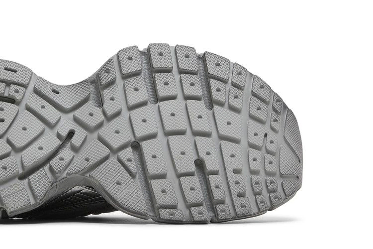 Кроссовки Balenciaga 3XL Sneaker 'Worn-Out - Grey'