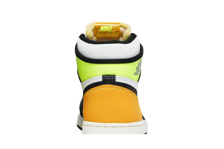Krossovki-Air-Jordan-1-Retro-High-OG-Volt-Gold-6